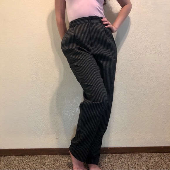 High-waisted trousers - Picture 2 of 8